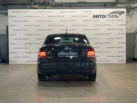 2018 Volkswagen Polo V Рестайлинг, серый, 1139000 рублей, вид 4