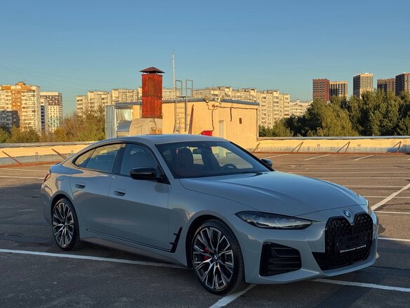 2023 BMW 4 серии Gran Coupe 430i xDrive G22, G23, G26, серый, 7000000 рублей - вид 3