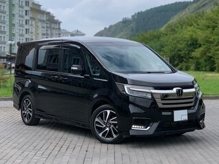 2020 Honda Stepwgn Spada V Рестайлинг, чёрный, 1990000 рублей, вид 1