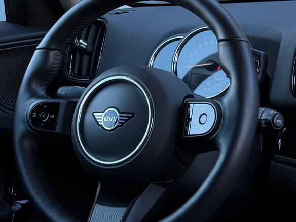 2022 Mini Countryman Cooper S II Рестайлинг, синий, 4150000 рублей - вид 5