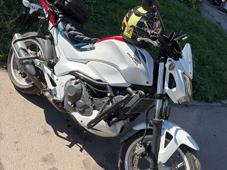 2014 Honda NC 750L, белый, 450000 рублей, вид 1