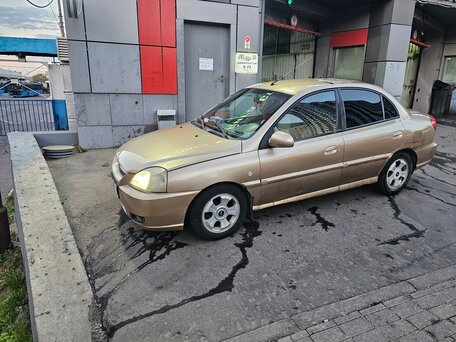 2005 Kia Rio I Рестайлинг, бежевый, 240000 рублей, вид 2
