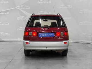1997 Toyota Ipsum I (M10), красный, 485000 рублей, вид 4