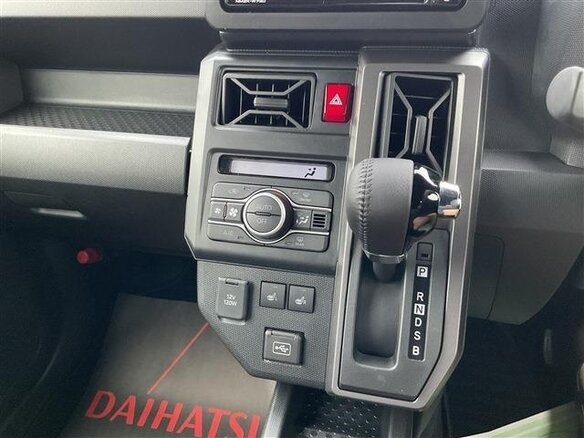 2022 Daihatsu Taft II, зелёный - вид 11