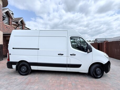 2013 Renault Master, белый, 1795000 рублей, вид 2