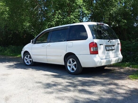 2000 Mazda MPV II (LW), белый, 480000 рублей - вид 2