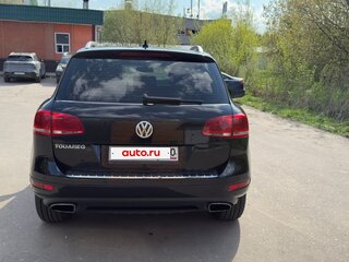 2011 Volkswagen Touareg II, чёрный, 2200000 рублей, вид 5