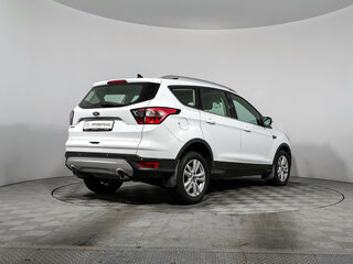 2018 Ford Kuga II Рестайлинг, белый, 1219000 рублей, вид 5