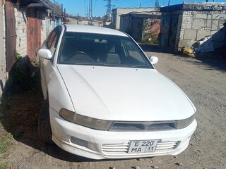 2000 Mitsubishi Galant VIII Рестайлинг, белый, 200000 рублей, вид 3