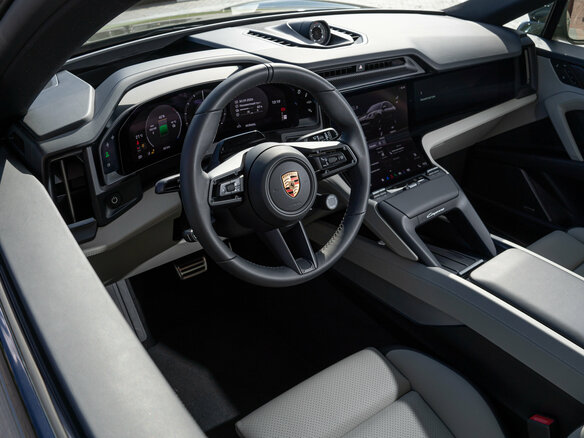 2026 Porsche Cayenne Electric IV, зелёный - вид 16