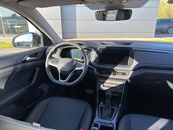 2026 Volkswagen Tharu XR 300 TSI, белый, 3310000 рублей - вид 8