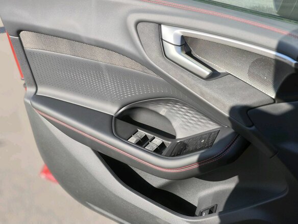 2025 Audi A5 L Sportback III (B10), красный, 6450000 рублей - вид 22