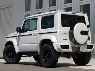 2023 Suzuki Jimny Sierra IV, белый, 1702000 рублей, вид 4
