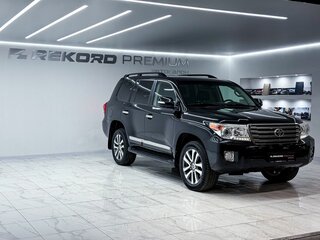 2012 Toyota Land Cruiser 200 Series Рестайлинг 1, чёрный, 4350000 рублей, вид 2
