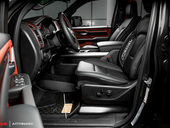 2025 Ram 1500 Crew Cab V Рестайлинг, синий, 9290000 рублей - вид 12