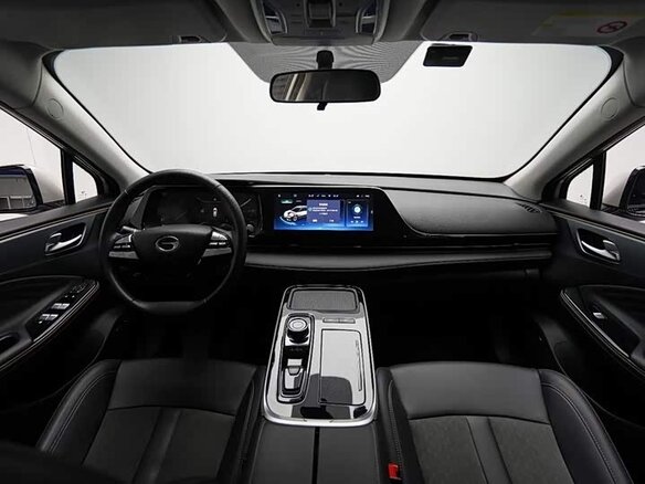 2024 Aion S 580, бежевый, 1650000 рублей - вид 4
