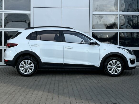 2019 Kia Rio X-Line IV, белый, 1550000 рублей - вид 7