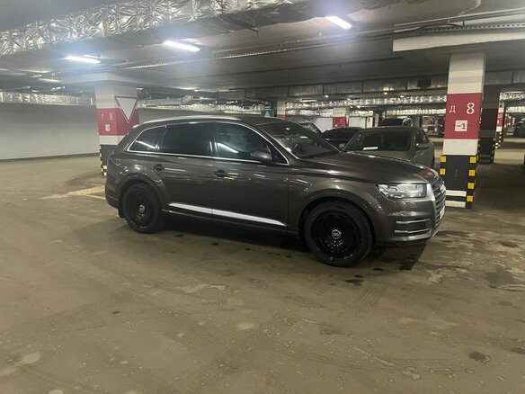2016 Audi Q7 II (4M), коричневый, 3750000 рублей - вид 1