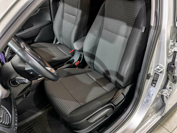 2021 Kia Rio X IV Рестайлинг, серебристый, 1655000 рублей - вид 19