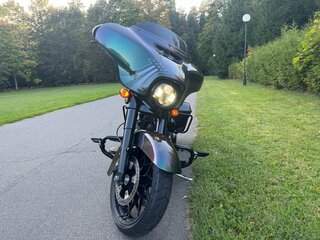 2021 Harley-Davidson Street Glide Special, зелёный, 1999000 рублей, вид 2