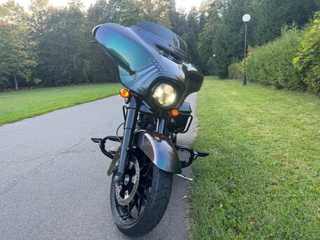 2021 Harley-Davidson Street Glide Special, зелёный, 2050000 рублей, вид 2