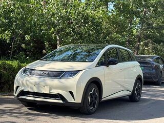 2023 BYD Dolphin 44.9 kWh I, белый, 1290000 рублей, вид 1