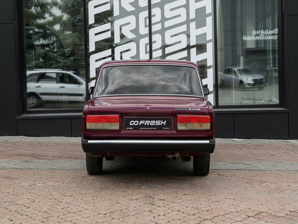 2002 Lada (ВАЗ) 2107, красный, 130000 рублей - вид 3