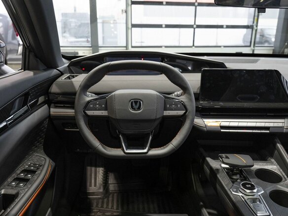 2024 Changan UNI-V I, серый, 2650000 рублей - вид 9