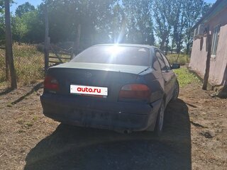 1998 Toyota Avensis I, зелёный, 280000 рублей, вид 2