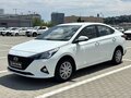 2021 Hyundai Solaris II Рестайлинг, белый - вид 2