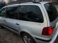 2003 Volkswagen Sharan I Рестайлинг, серебристый, 400000 рублей - вид 5