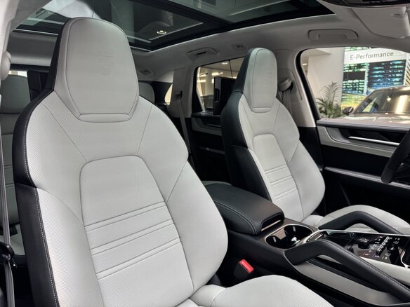 2025 Porsche Cayenne III Рестайлинг, серый - вид 21