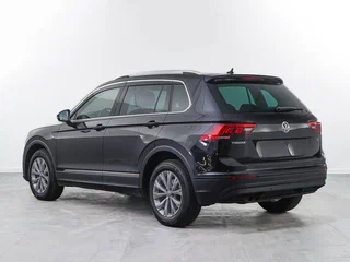 2018 Volkswagen Tiguan II, чёрный, 3100000 рублей, вид 5