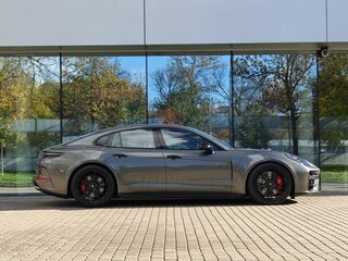 2026 Porsche Panamera GTS III, зелёный, 29680000 рублей, вид 2