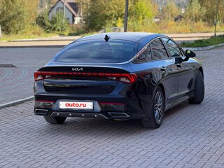 2022 Kia K5 III, чёрный, 2500000 рублей, вид 5
