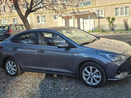 2021 Hyundai Solaris II Рестайлинг, коричневый, 1650000 рублей, вид 5