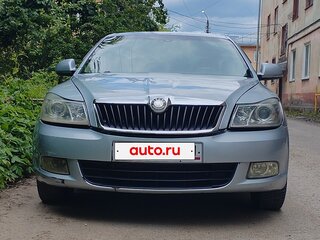 2009 Skoda Octavia II (A5) Рестайлинг, серебристый, 480000 рублей, вид 3