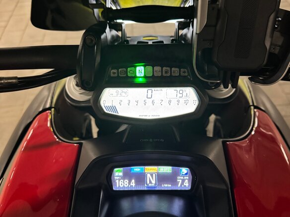2015 Ducati Diavel Carbon, красный, 1280000 рублей - вид 13