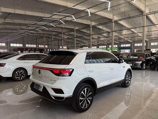 2023 Volkswagen T-Roc I Рестайлинг, белый, 2280000 рублей, вид 5