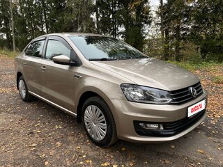 2018 Volkswagen Polo V Рестайлинг, бежевый, 1200000 рублей, вид 3