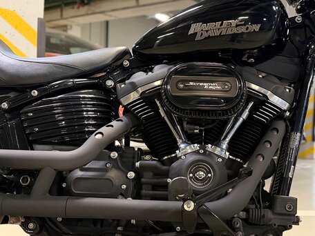 2019 Harley-Davidson Street Bob, чёрный, 1170000 рублей, вид 4