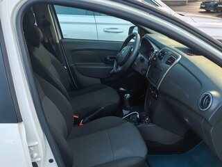 2017 Renault Sandero II, белый, 900000 рублей, вид 5