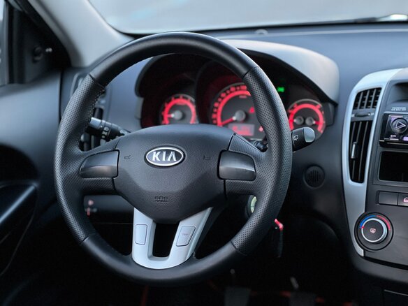 2011 Kia Ceed I Рестайлинг, серебристый, 770000 рублей - вид 15