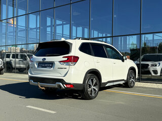 2018 Subaru Forester V, белый, 2720000 рублей, вид 5