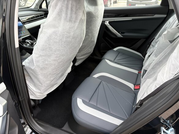 2026 Geely Atlas II, чёрный, 4119990 рублей - вид 13