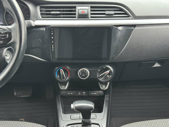 2017 Kia Rio X-Line IV, белый, 1000000 рублей - вид 14
