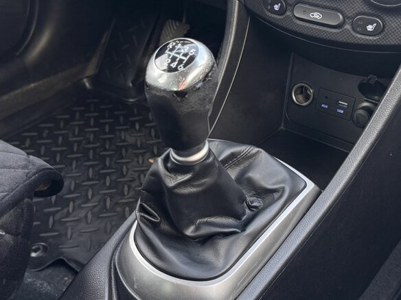 2014 Hyundai Solaris I, серый, 880000 рублей - вид 12