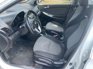 2012 Hyundai Solaris I, белый, 551000 рублей, вид 3