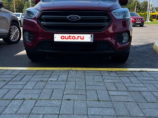 2019 Ford Escape III Рестайлинг, красный, 1175000 рублей, вид 3