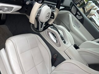 2021 Mercedes-Benz Maybach GLS 600 I, чёрный, 11000000 рублей, вид 4